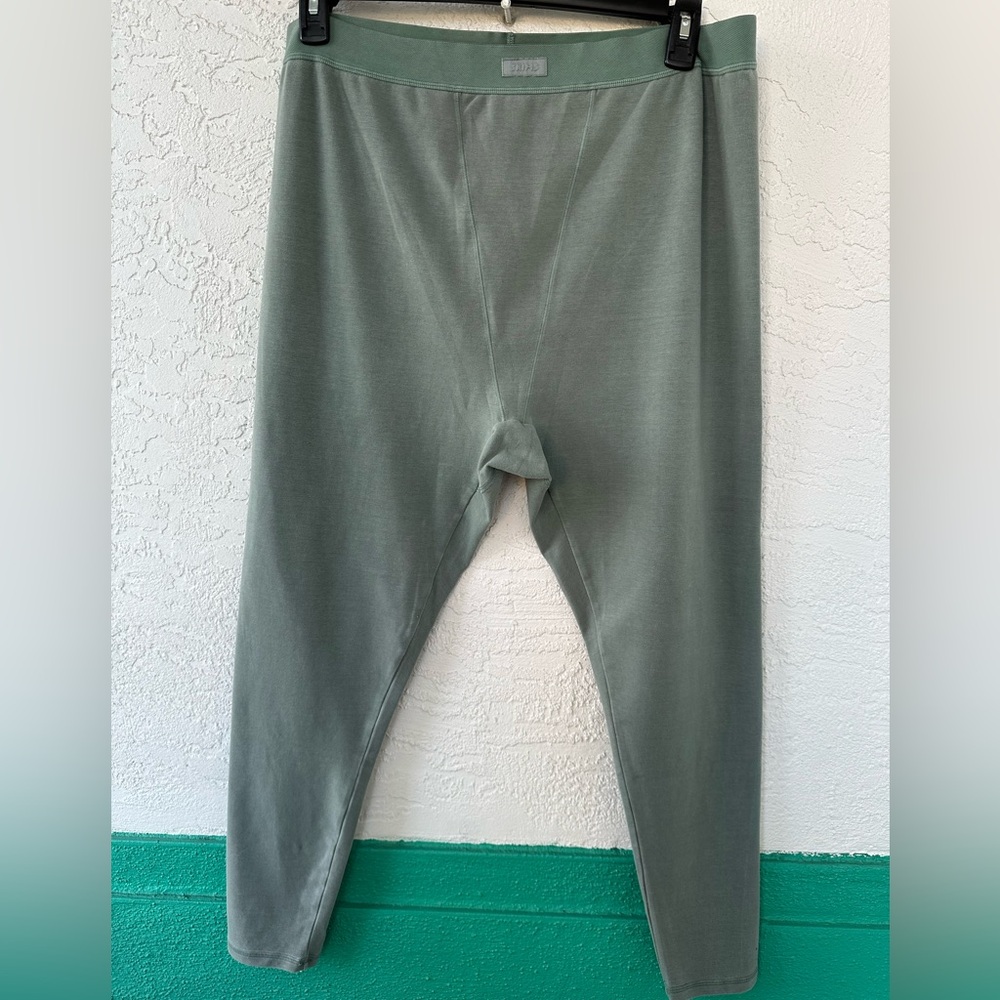 SKIMS Leggings in Blue Chalk 4X High Waisted Elastic Band NWT